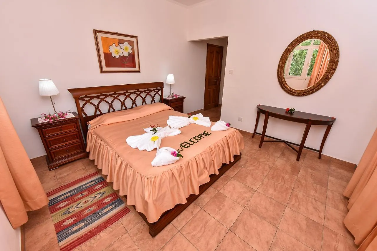 Jessies Guest House Seychelles Beau Vallon  0*, Beau Vallon (Mahe)