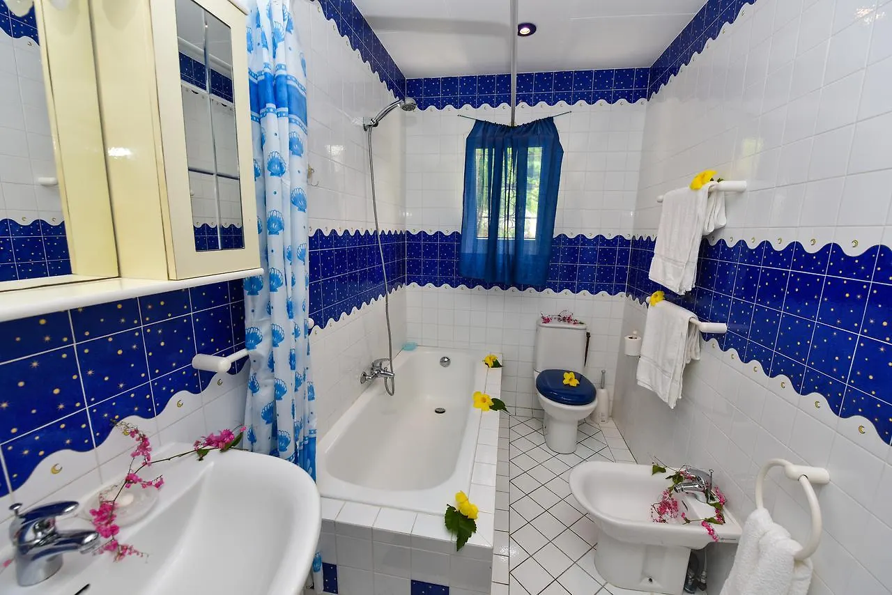 Jessies Guest House Seychelles Beau Vallon  Bed & Breakfast
