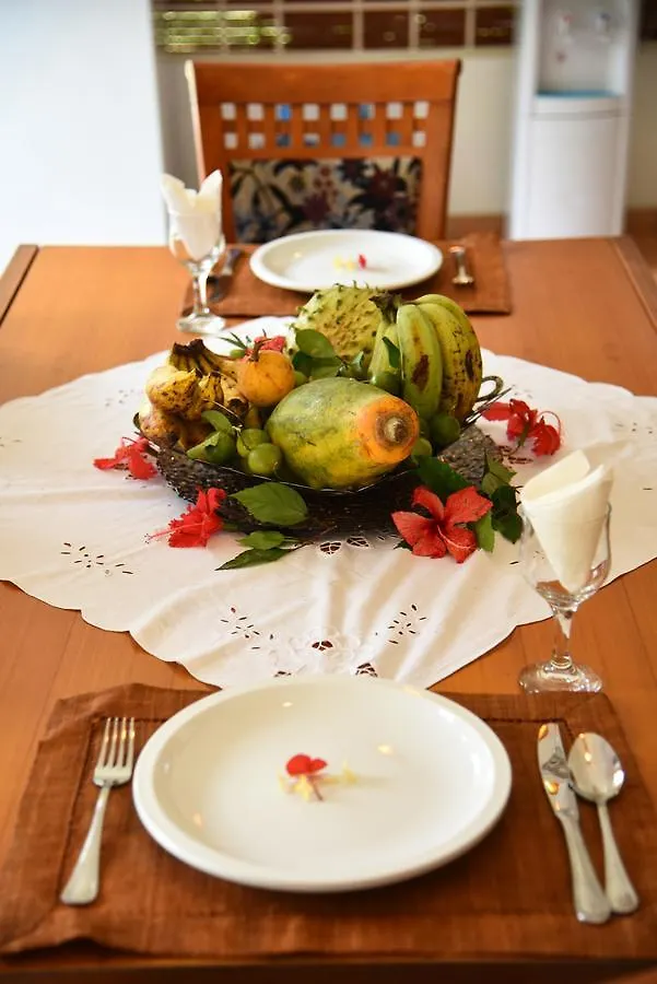 Bed & Breakfast Jessies Guest House Seychelles Beau Vallon